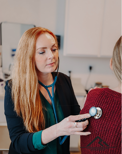 Fast access for acute concerns without the wait or hassle of traditional urgent care clinics.<br> <a href="https://resoluteintegrativehealth.com/services/urgent-care/" class="single-btn">Book an Appointment</a>