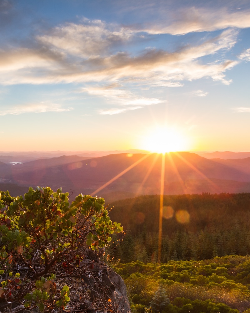 beautiful view form the top of red blanket mountain in Southern Oregon near Medford
